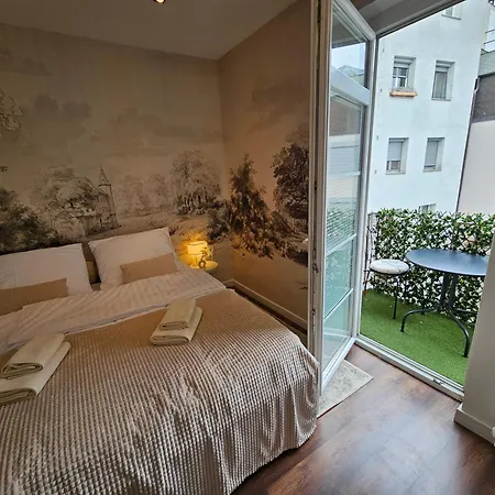 公寓 In Heart Of Old Town With Balcony *